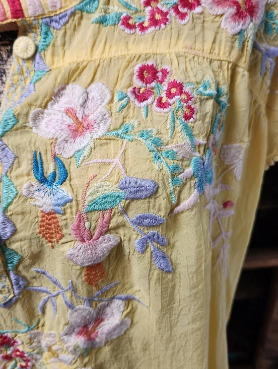 Johhny Was NWOT Embroidered Yellow Tie-Neck Top Sz XL - Picture 7 of 9